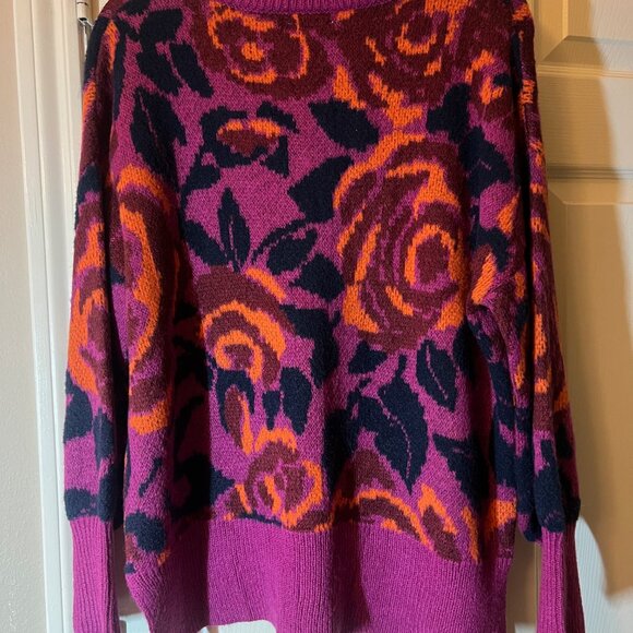 NWT Women's Jodiful Rose Design Magenta Sweater - Size Small - Picture 2 of 4